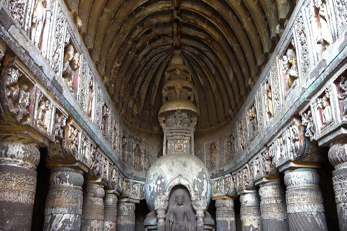 Ajanta Caves Paintings & Information