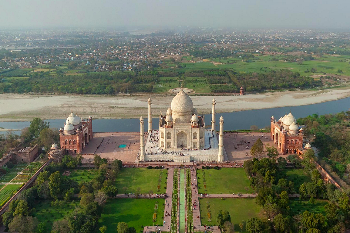 Taj Mahal – One of the Seven Wonders of the World