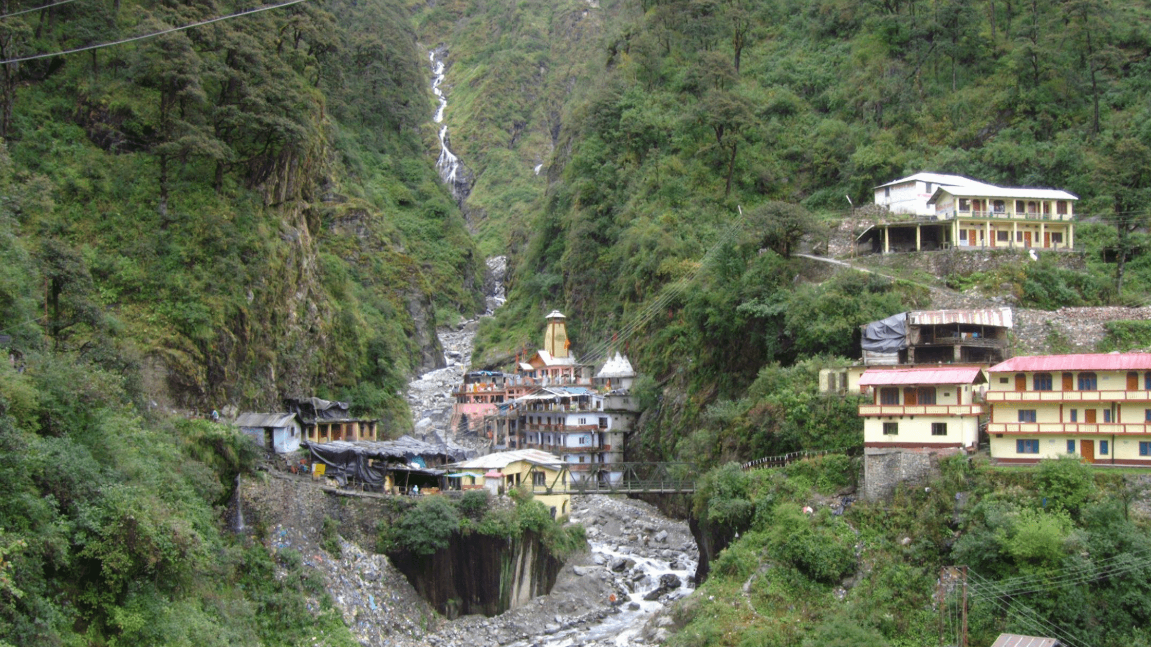 Yamunotri Temple: Sacred Destination in the Himalayas