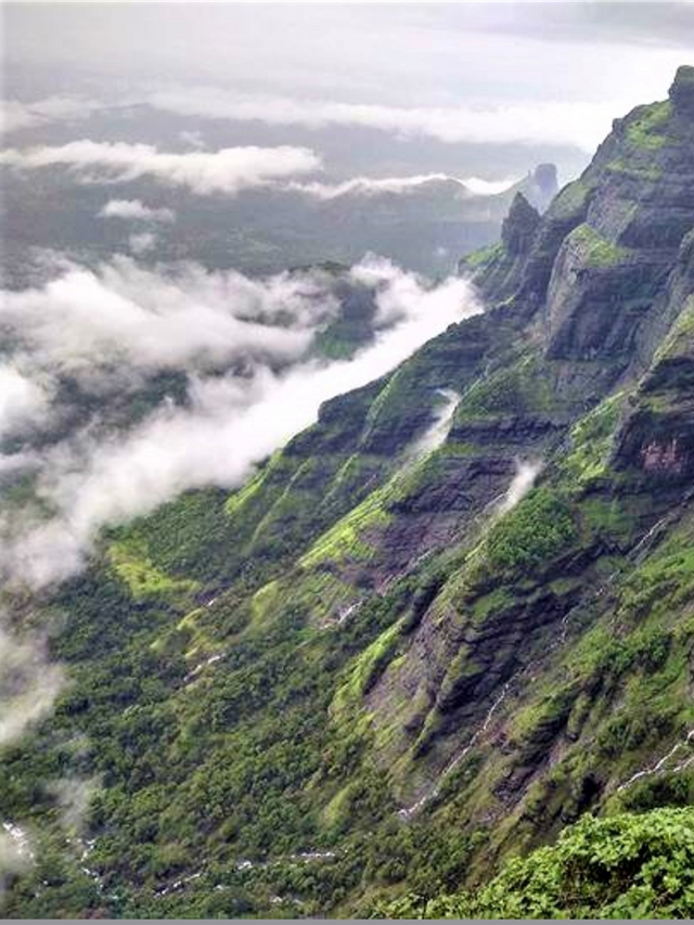 Harishchandragad Fort: Unveiling Mystical Heights